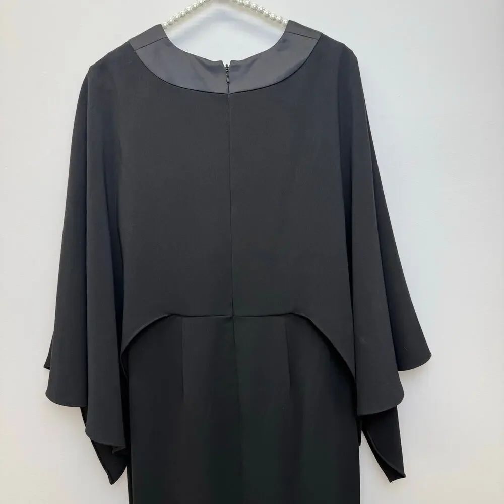 BADGLEY MISCHKA
Draped satin-trimmed crepe gown - Picture 9 of 11